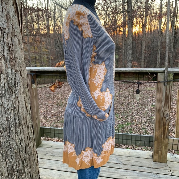 Flowy Free People Tunic - Picture 4 of 6